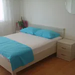Iva * 特罗吉尔
