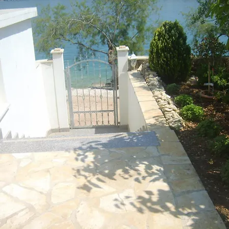 Διαμέρισμα Iva Τρογκίρ